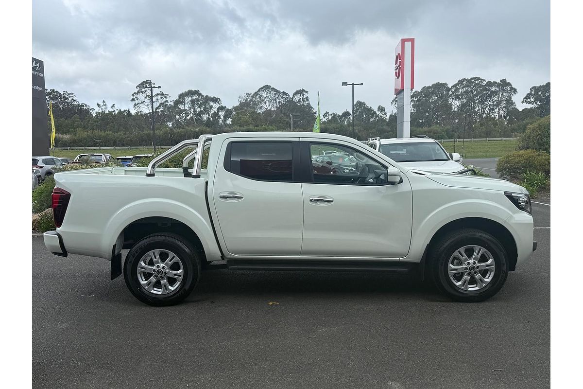 2025 Nissan Navara ST D23 4X4