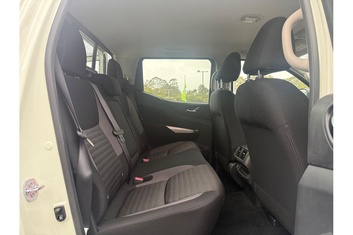2025 Nissan Navara ST D23 4X4