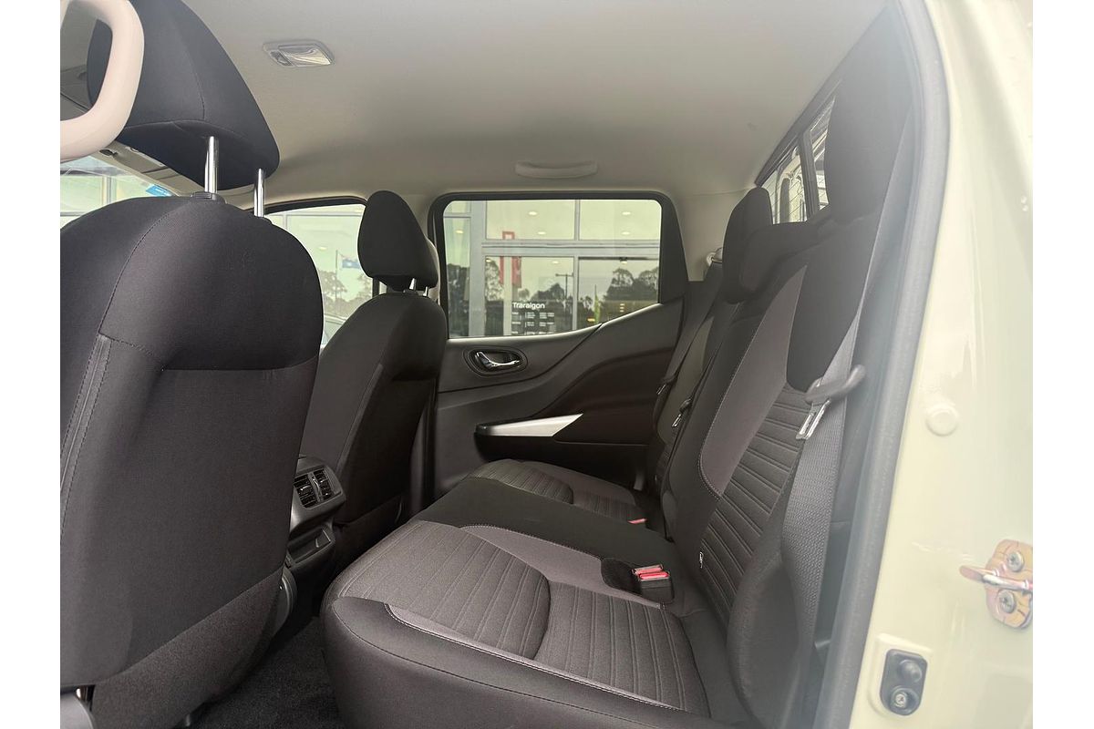2025 Nissan Navara ST D23 4X4