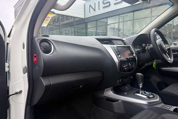 2025 Nissan Navara ST D23 4X4
