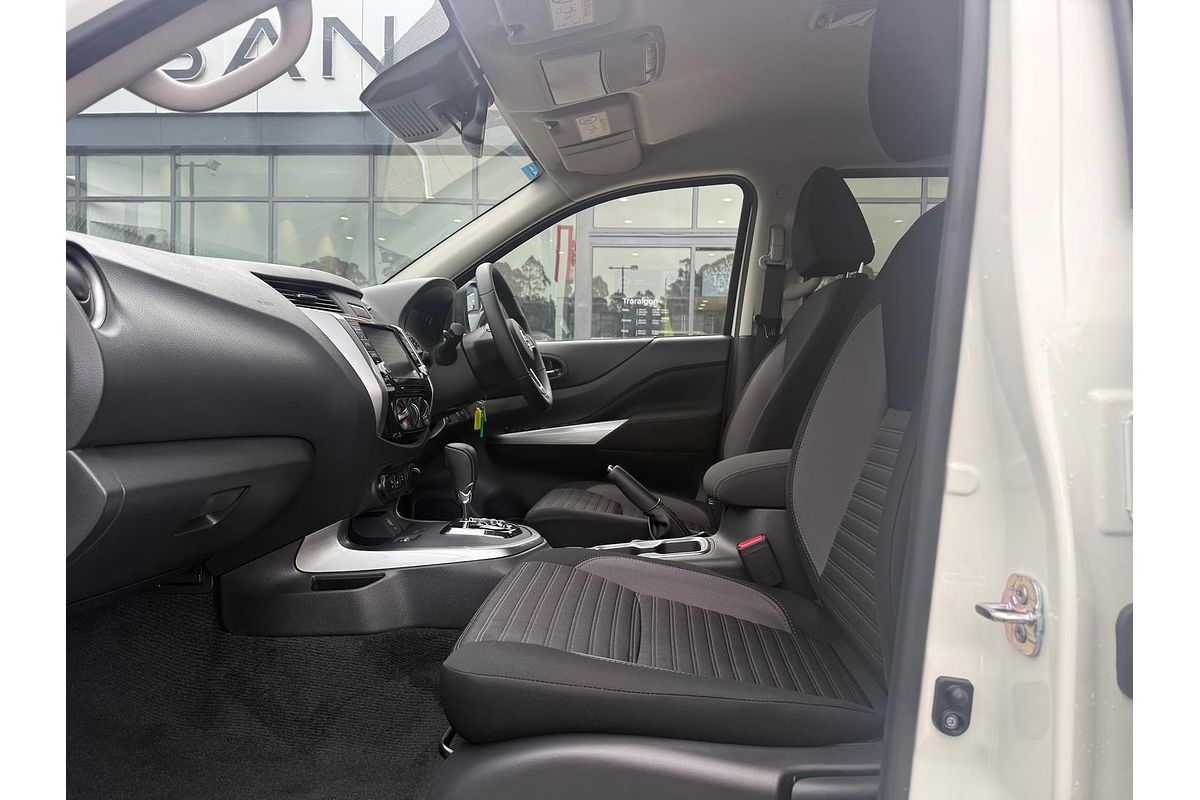 2025 Nissan Navara ST D23 4X4