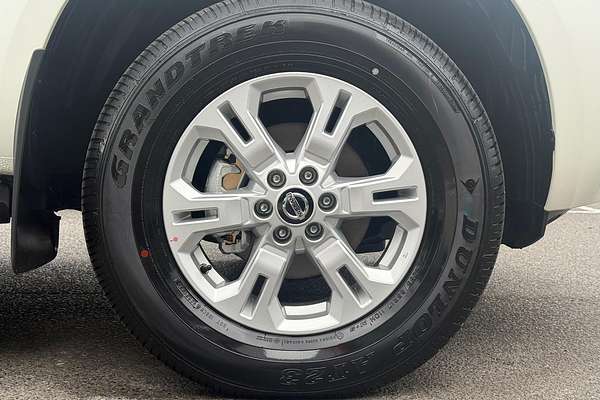 2025 Nissan Navara ST D23 4X4