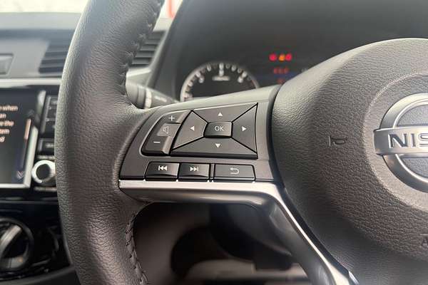 2025 Nissan Navara ST D23 4X4