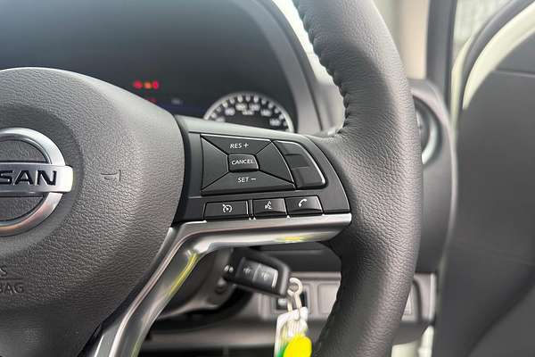 2025 Nissan Navara ST D23 4X4