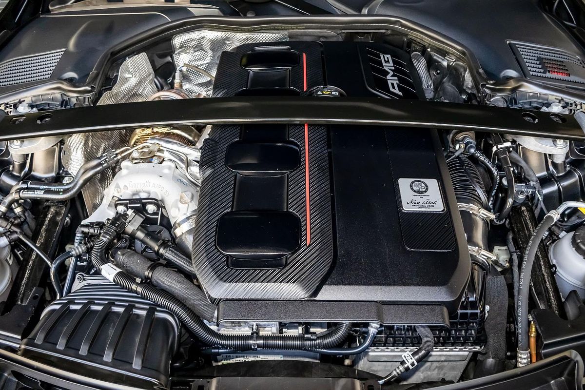 2024 Mercedes-Benz C-Class C63 AMG S E Performance W206