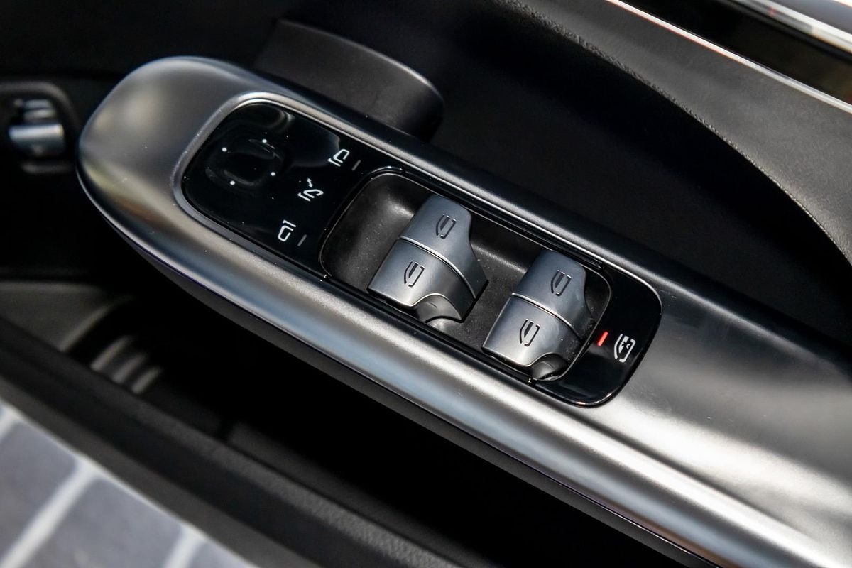 2024 Mercedes-Benz C-Class C63 AMG S E Performance W206