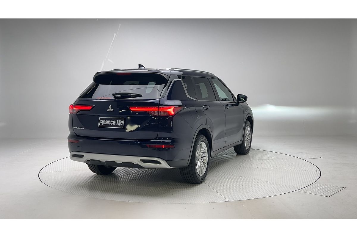 2023 Mitsubishi Outlander LS ZM