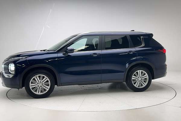 2023 Mitsubishi Outlander LS ZM