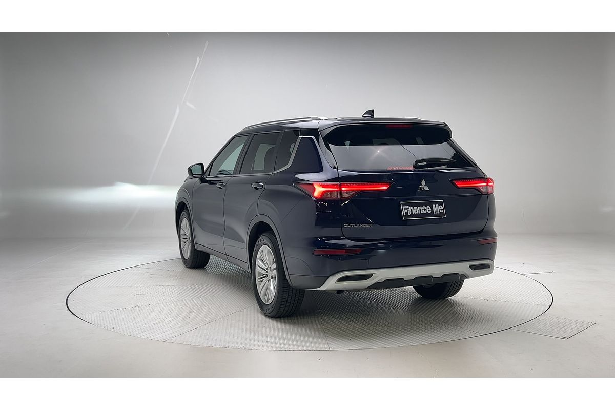 2023 Mitsubishi Outlander LS ZM