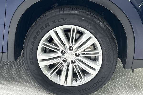 2023 Mitsubishi Outlander LS ZM