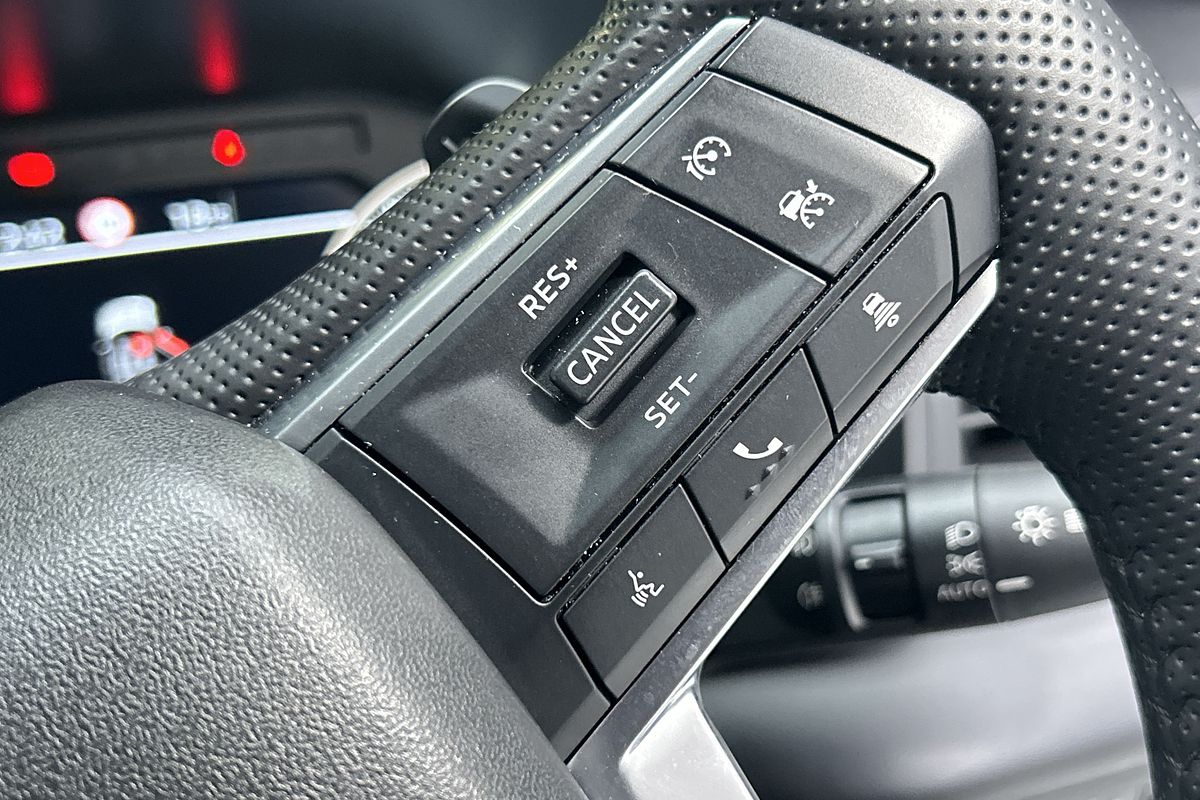 2023 Mitsubishi Outlander LS ZM