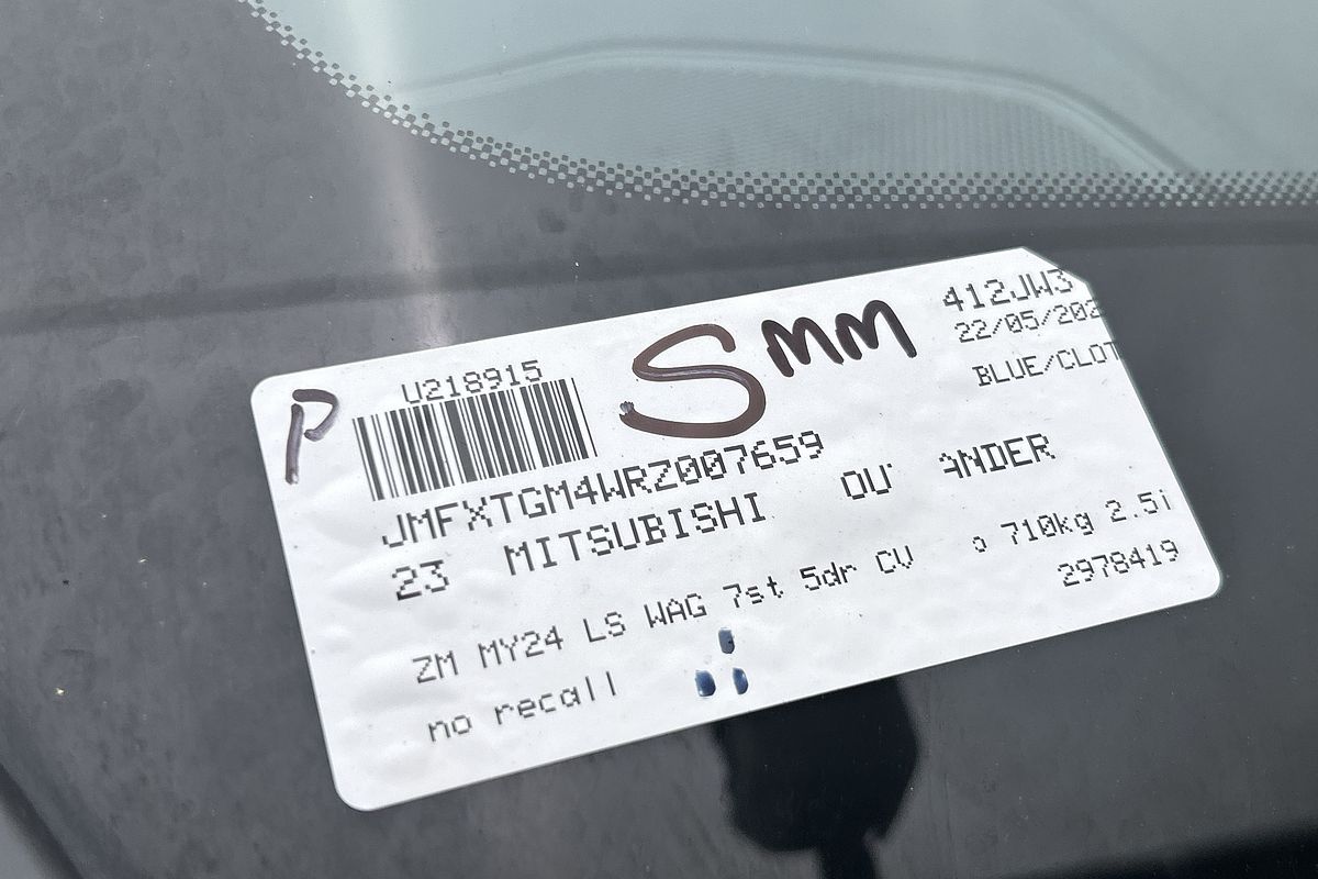 2023 Mitsubishi Outlander LS ZM