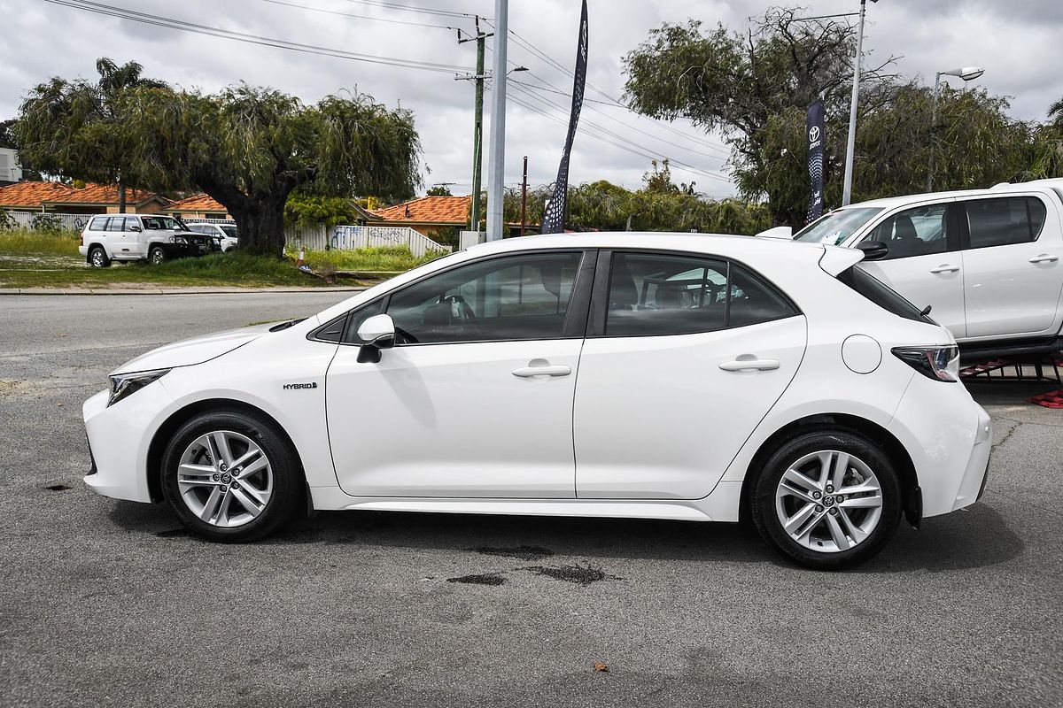 2022 Toyota Corolla Ascent Sport Hybrid ZWE211R