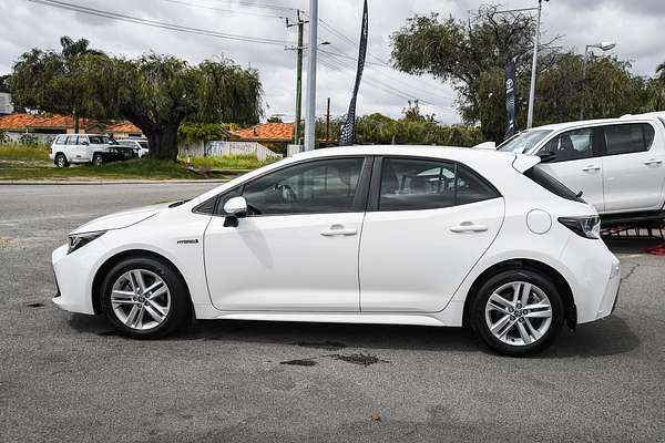 2022 Toyota Corolla Ascent Sport Hybrid ZWE211R