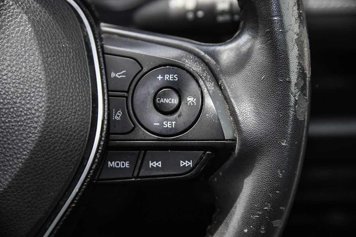 2020 Toyota RAV4 GXL MXAA52R
