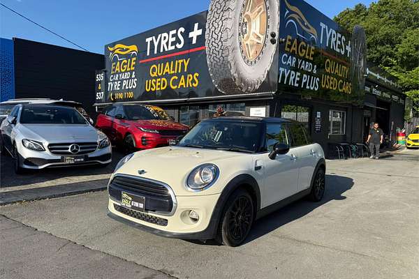 2015 MINI Cooper  F55