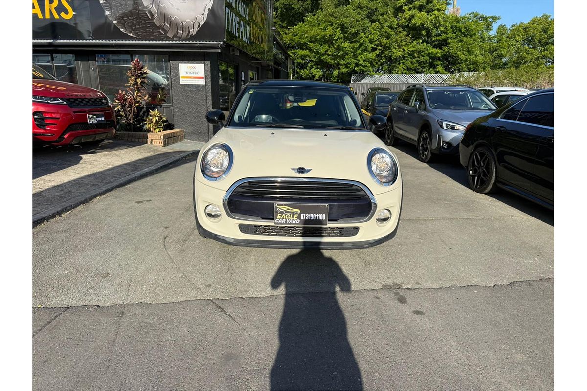 2015 MINI Cooper  F55