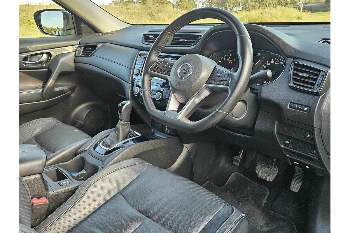 2017 Nissan X-TRAIL ST-L T32 Series II