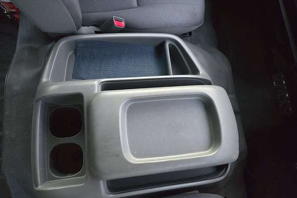 2010 Toyota Hiace Commuter KDH223R ELWB High Roof