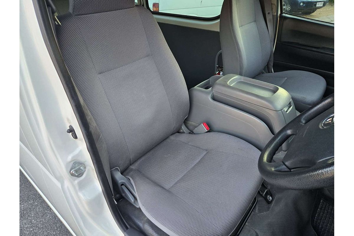 2010 Toyota Hiace Commuter KDH223R ELWB High Roof