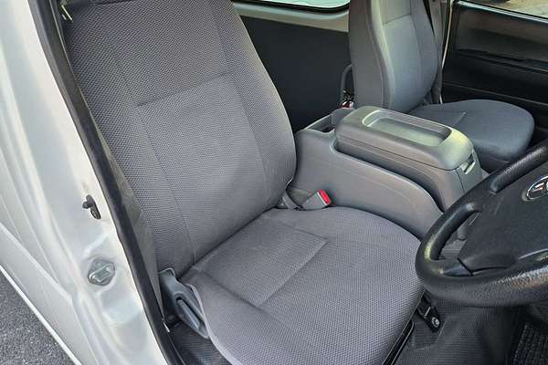 2010 Toyota Hiace Commuter KDH223R ELWB High Roof