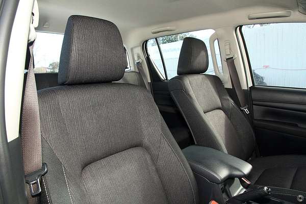 2018 Toyota Hilux SR GUN126R 4X4