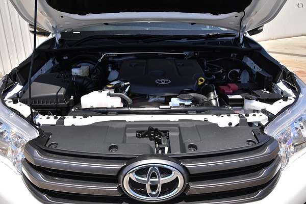 2016 Toyota Hilux SR GUN126R 4X4