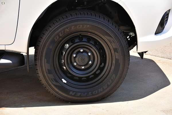 2016 Toyota Hilux SR GUN126R 4X4