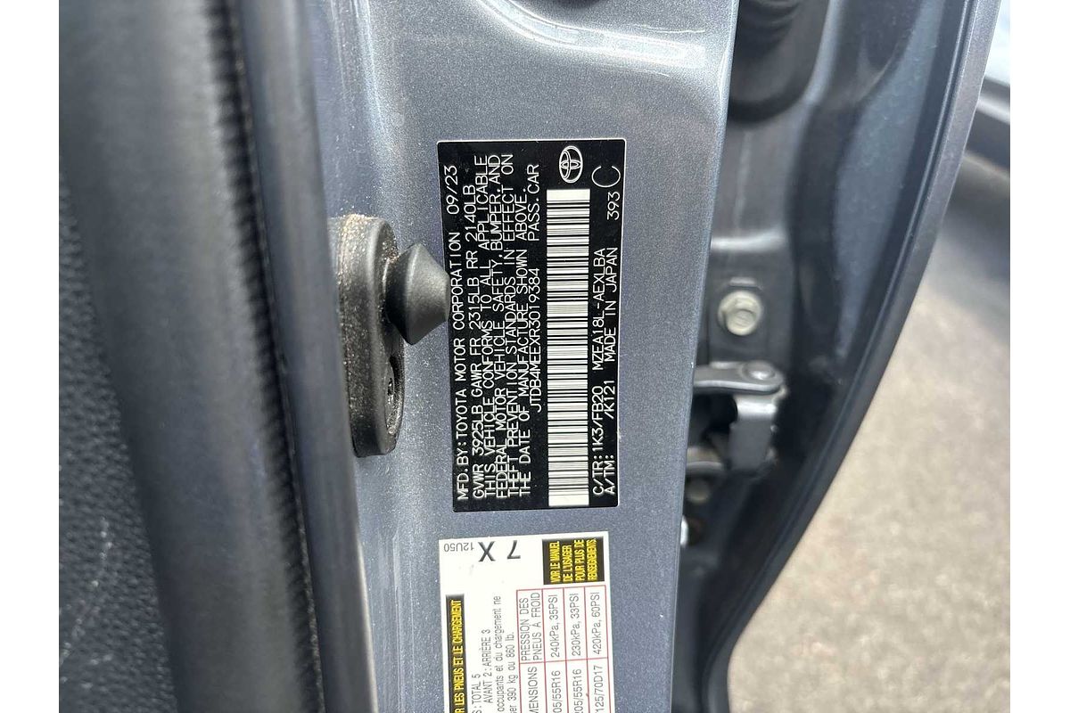 2024 Toyota Corolla LE