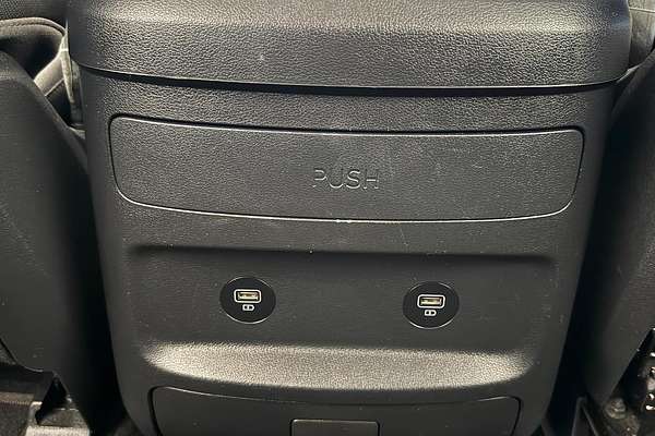 2022 Hyundai STARIA US4.V1