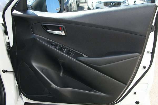 2025 Mazda 2 G15 Evolve DJ Series
