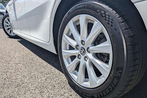 2020 Toyota Camry Ascent AXVH71R