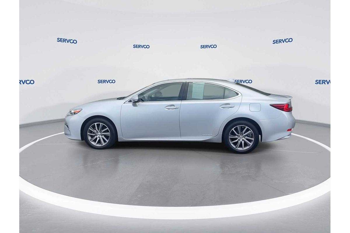 2016 Lexus ES Hybrid