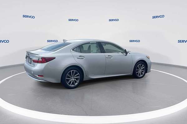 2016 Lexus ES Hybrid