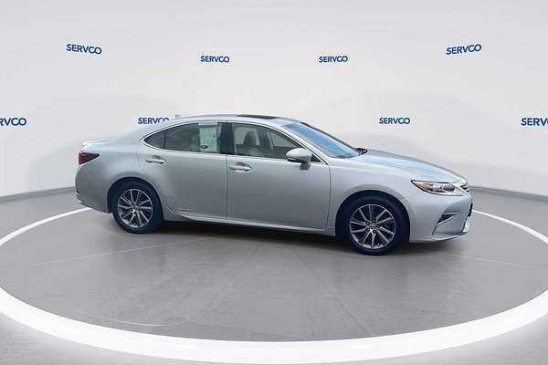 2016 Lexus ES Hybrid