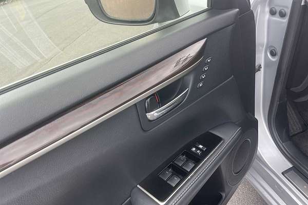 2016 Lexus ES Hybrid