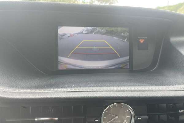 2016 Lexus ES Hybrid
