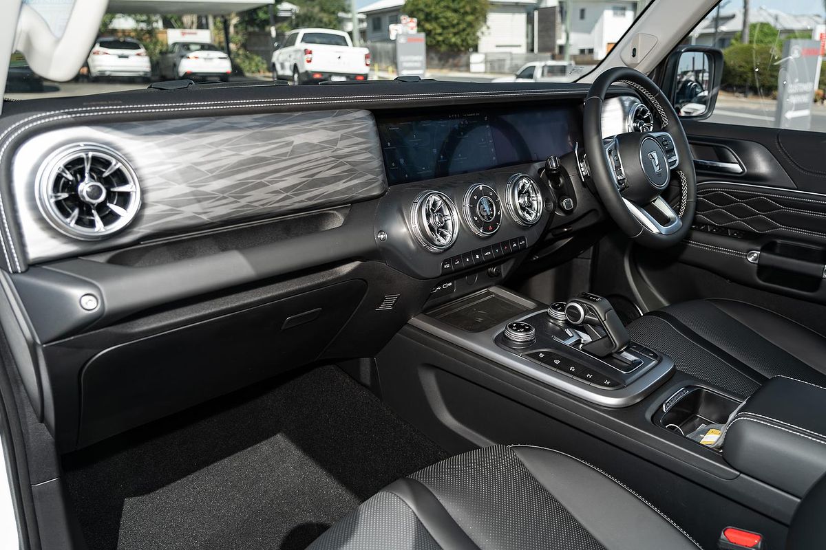 2025 GWM Tank 300 Ultra Hybrid P01