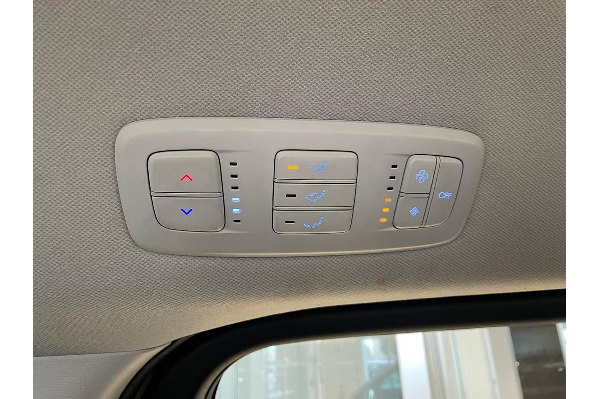 2022 Hyundai STARIA US4.V1