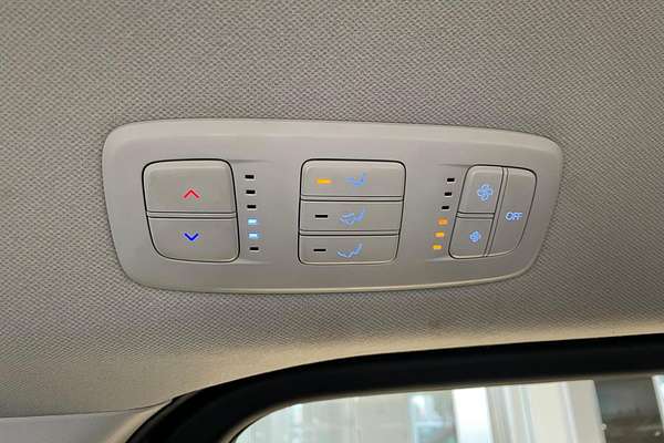 2022 Hyundai STARIA US4.V1