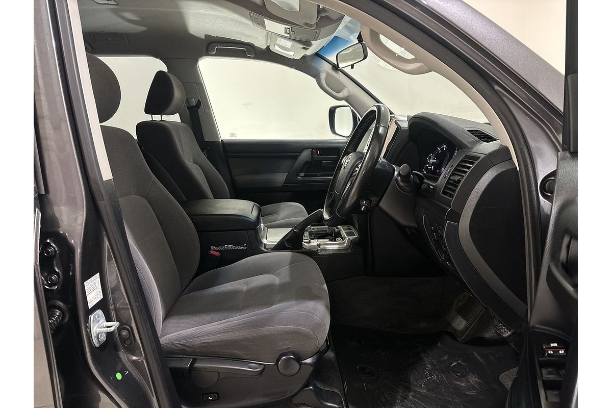 2020 Toyota Landcruiser GXL VDJ200R