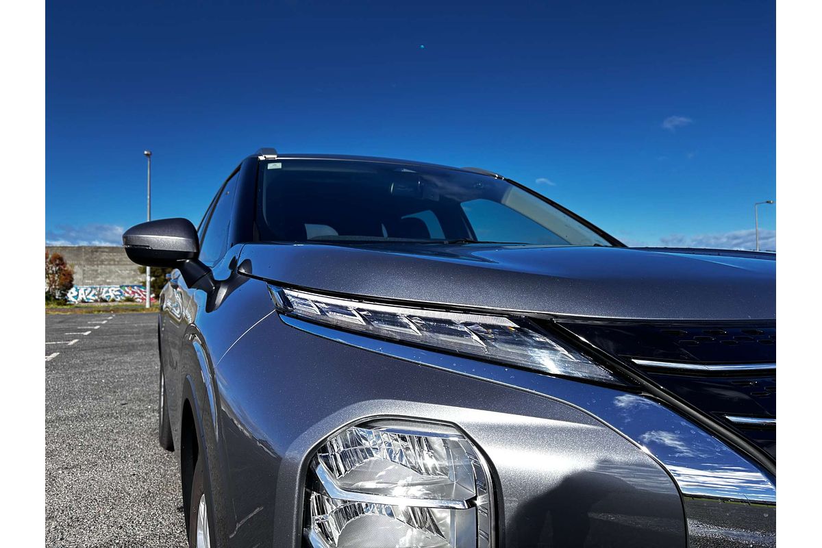 2023 Mitsubishi Outlander LS ZM