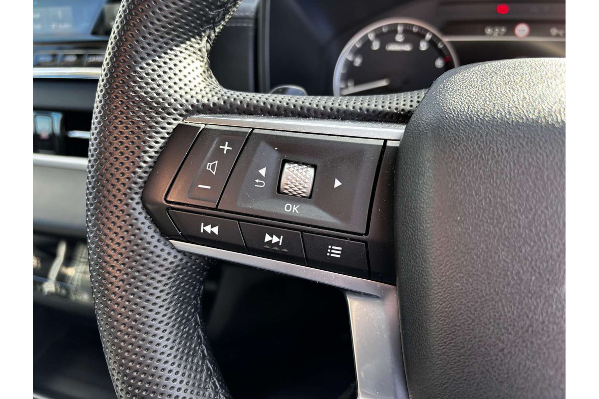 2023 Mitsubishi Outlander LS ZM