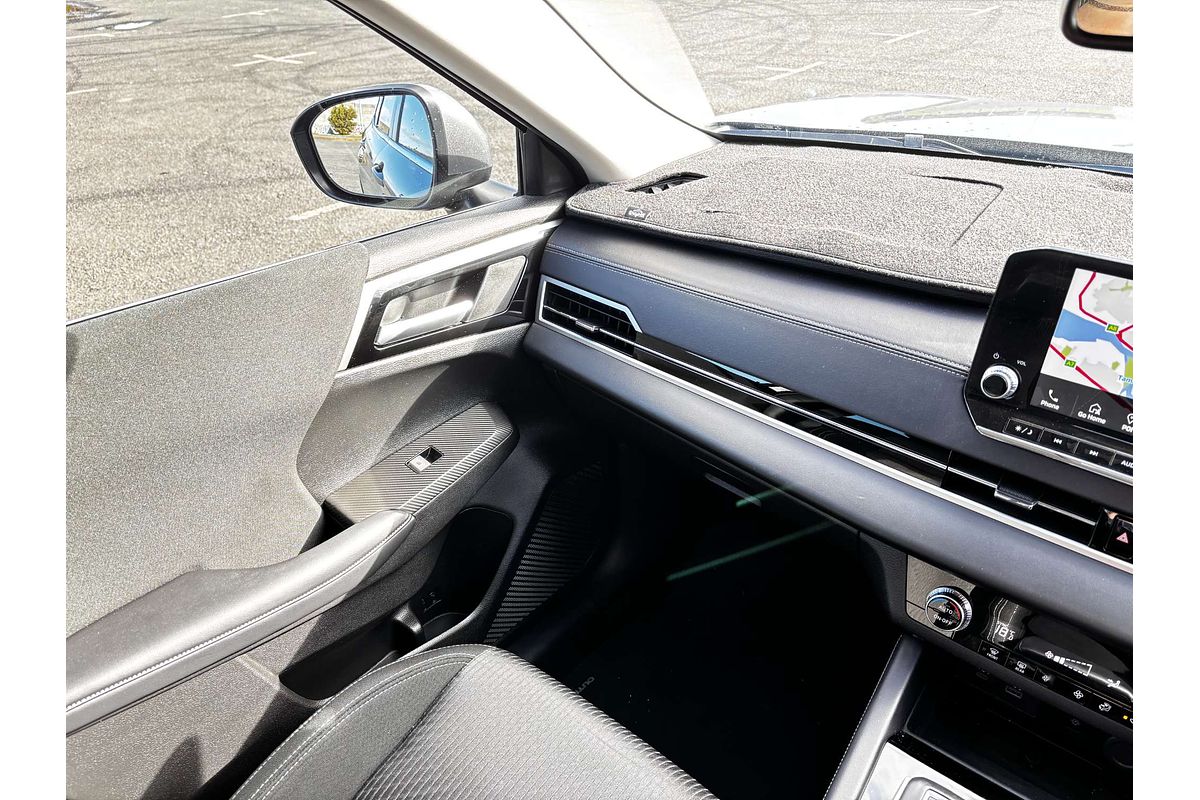 2023 Mitsubishi Outlander LS ZM