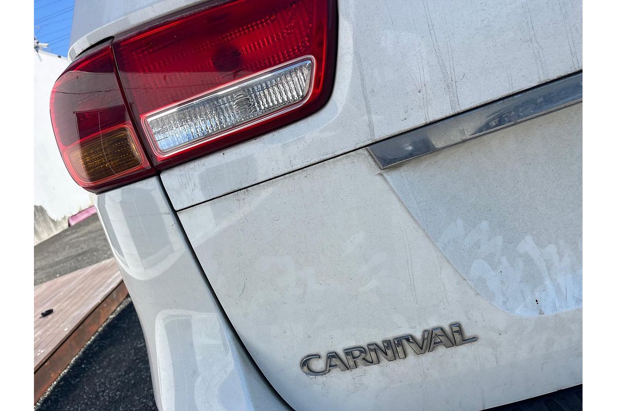 2016 Kia Carnival S YP