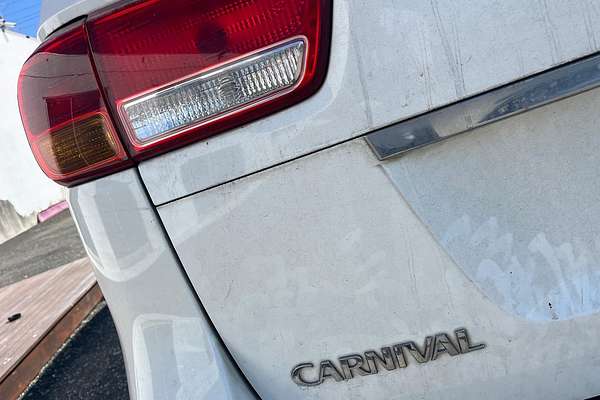 2016 Kia Carnival S YP