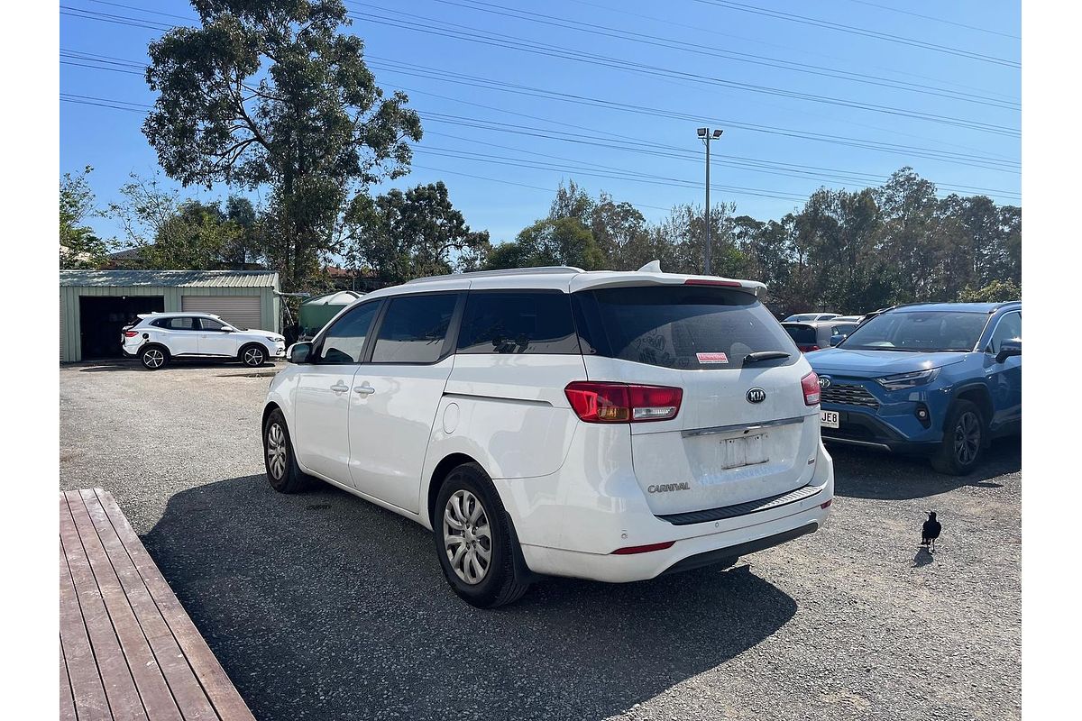 2016 Kia Carnival S YP