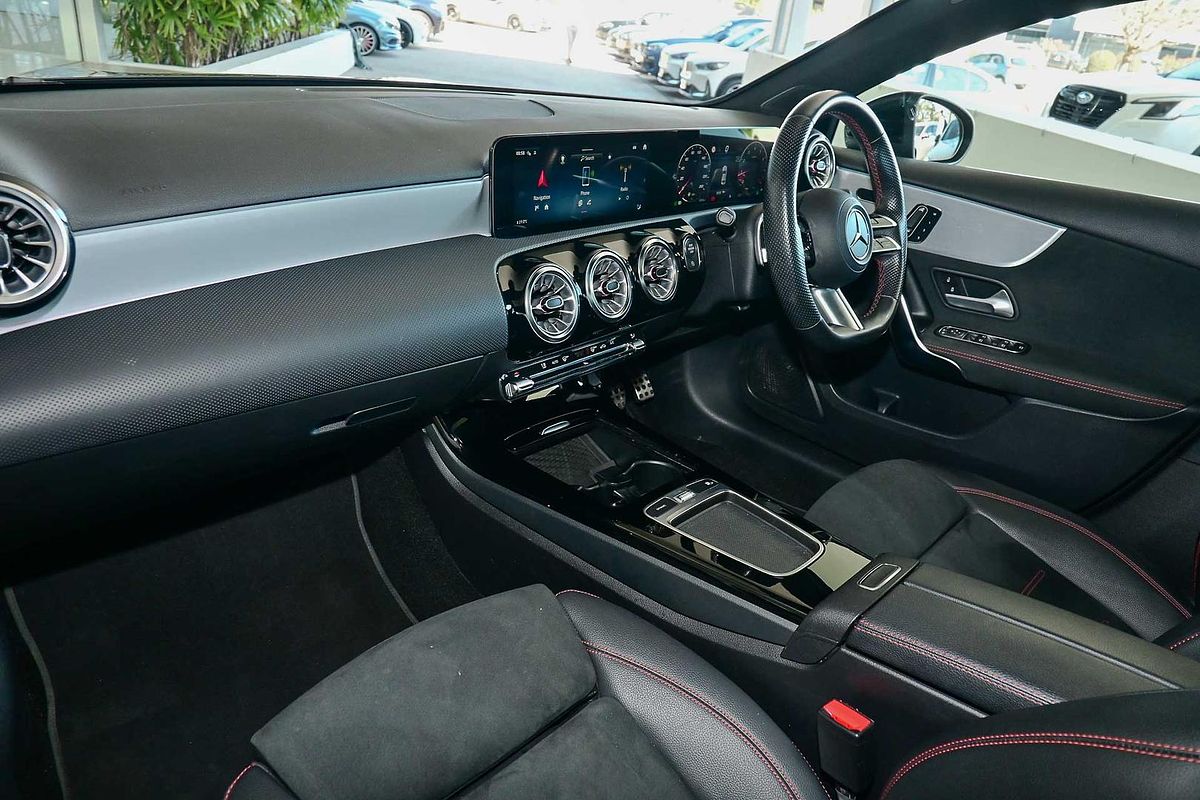2023 Mercedes-Benz A-Class A250 V177