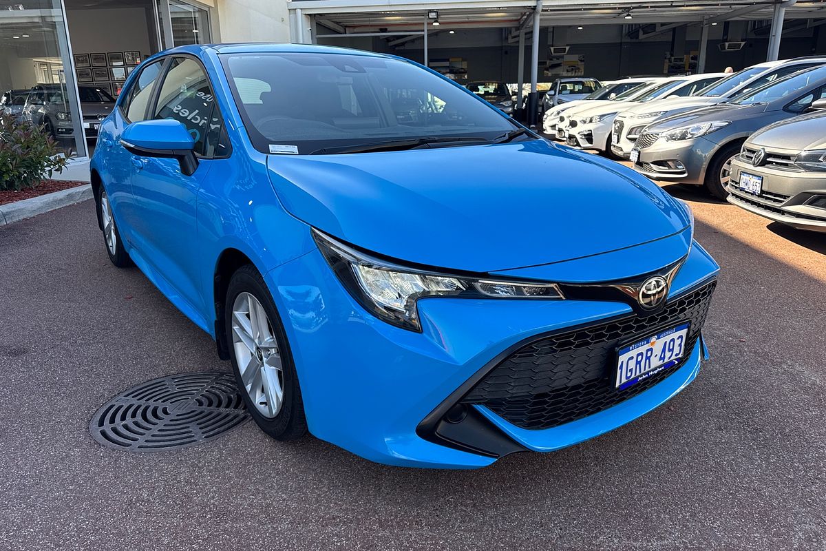 2018 Toyota Corolla Ascent Sport MZEA12R