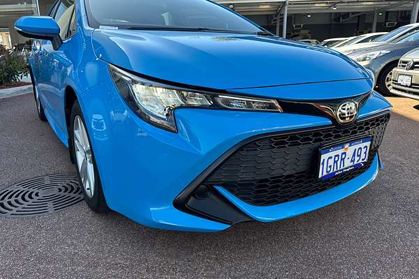 2018 Toyota Corolla Ascent Sport MZEA12R
